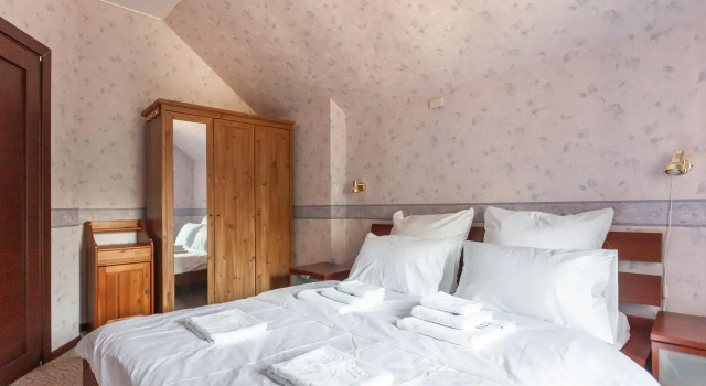 Zvezda House 2000, Prenota Casa vacanze Klyonovo Troickij