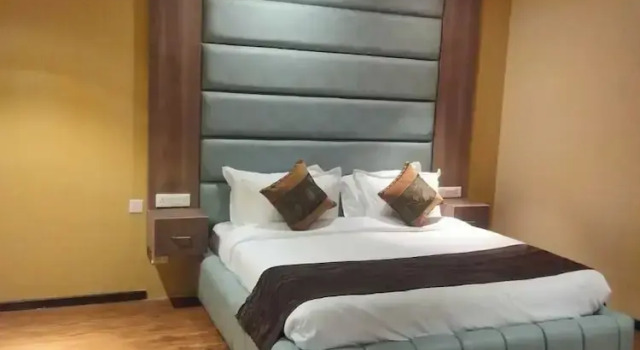 Номер Deluxe Hotel Golden Leaf Kashmir