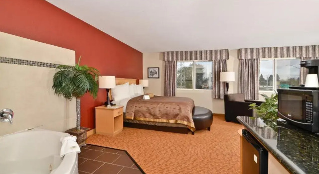 Люкс Clackamas Inn and Suites
