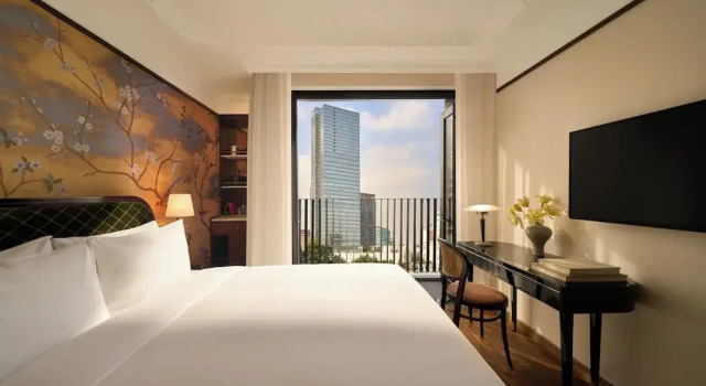 Двухместный номер Deluxe с балконом Rêve Ho Chi Minh City, Vignette Collection by IHG