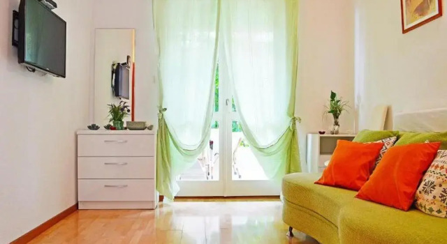 Апартаменты c 1 комнатой с балконом и с видом на море VILLA apartmans KATE