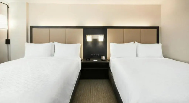 Четырёхместный номер Standard Holiday Inn Express Richmond - Midtown by IHG