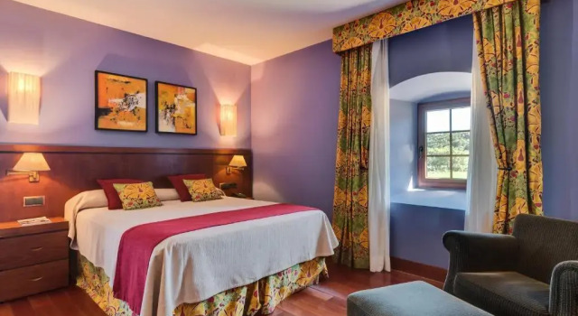 Номер Deluxe Hotel & Spa Monasterio de Boltaña
