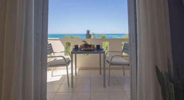 Golden Sun Apartments