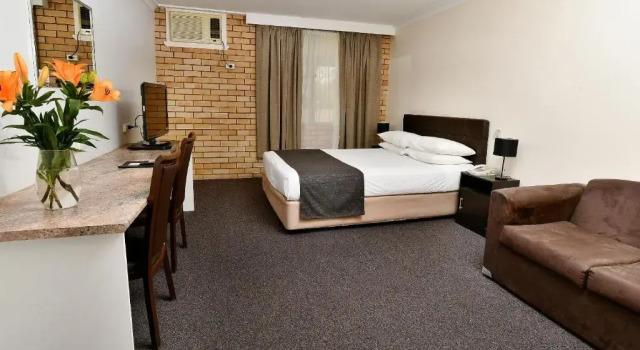 Двухместный номер Deluxe Burke and Wills Motor Inn