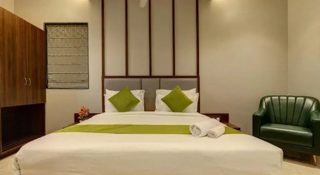 Люкс Magnus Fortune House Business Hotel , Magarpatta Pune