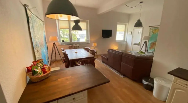 Helle 3-Zimmerwohnung in Uninahe