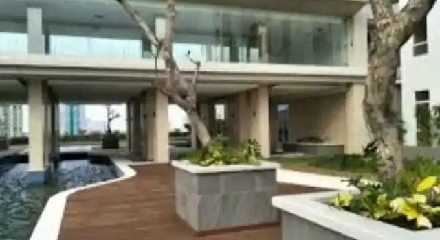 Near Mangga Dua Area 2BR Elpis Residence Apartment By Travelio, Prenota Appartamento Hotel a Giacarta con piscina, Piscina
