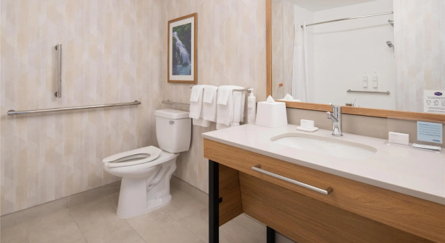 Standard Zimmer Hampton Inn & Suites Redding