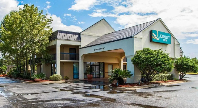 Camera Standard Quality Inn Foley