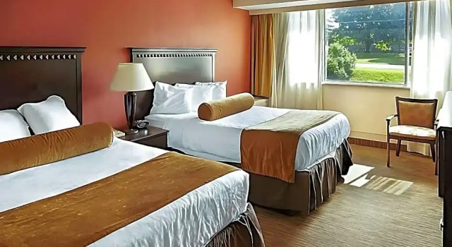 Четырёхместный номер Standard Quality Inn & Suites Syracuse - Carrier Circle