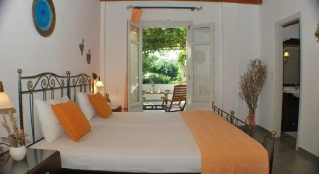 Myrto Bungalows