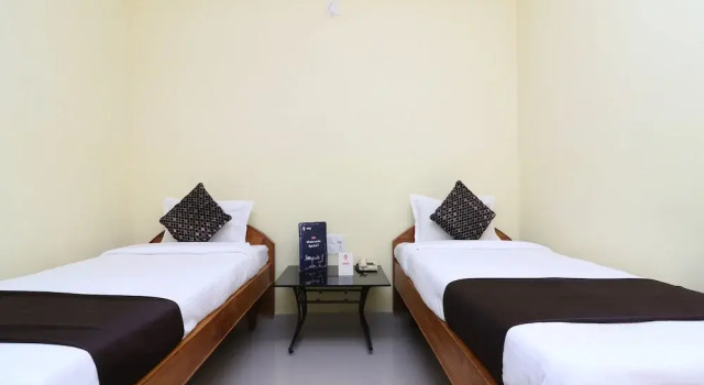 OYO 16111 G S Rest House, Rezervovat Hotel Bódhgaja Bihar