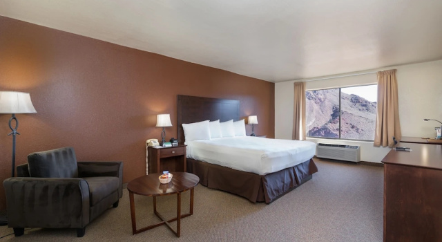 Двухместный номер Standard с видом на озеро Hoover Dam Lodge