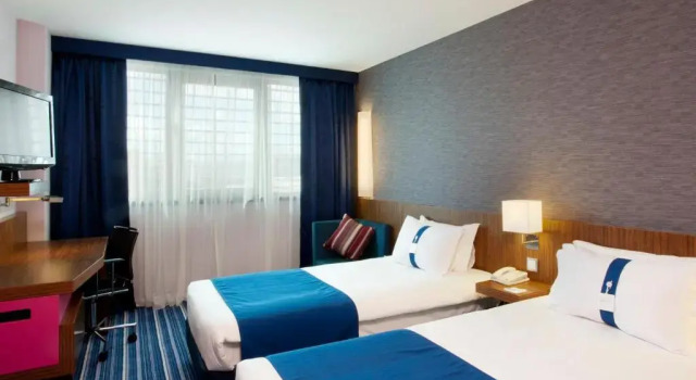 Номер Standard Holiday Inn Express Lisbon Alfragide by IHG
