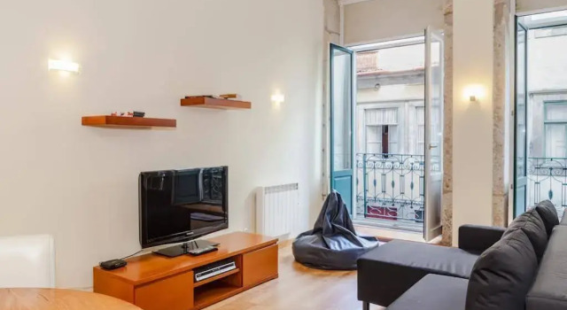 Duplex Downtown, Забронировать Отель Порту Регион Порту, рядом с Канатная дорога Гайя