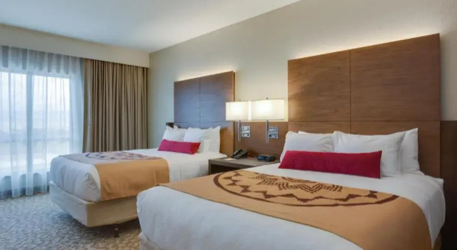 Номер Superior Cliff Castle Casino Hotel