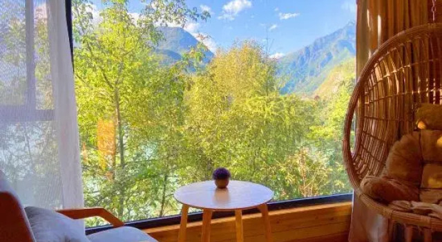 GEERDA Yunsu, Prenota Hotel Hotel a Sichuan con parcheggio, Parcheggio