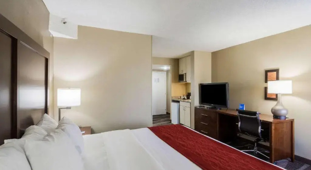 Двухместный номер Deluxe Comfort Inn Pensacola - University Area