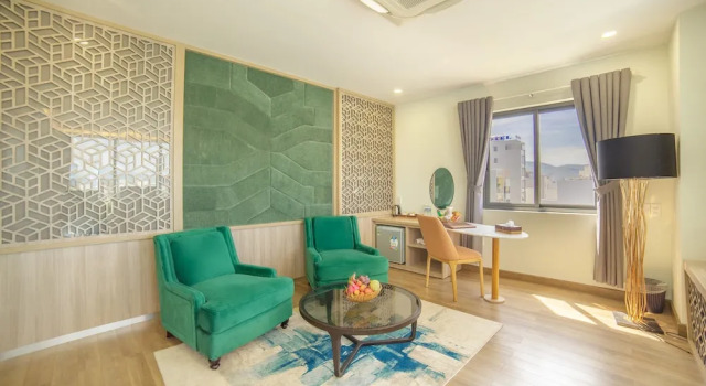 Номер Luxury Lake View Hotel