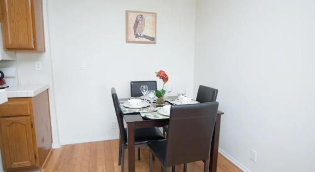 Апартаменты Luxury Strathmore Apartments