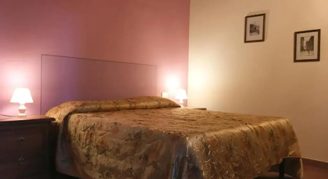 Vacanze Ideali, Book Hotel Hoteller i Paciano med parkering, Parkering