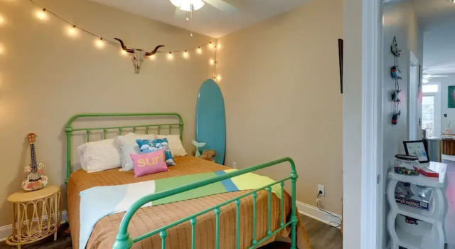 Апартаменты с 3 комнатами с балконом Carolina Beach Home w/ Balconies, Walk to Beach!