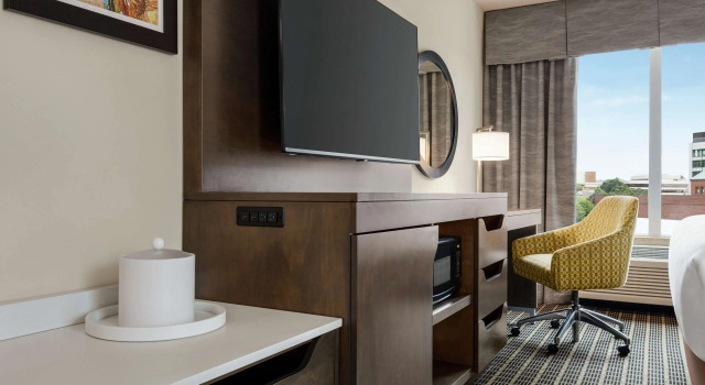 Hampton Inn & Suites Greenville-Downtown-RiverPlace