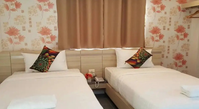 Двухместный номер Standard с балконом Klang Muang at Nongkhai Hotel