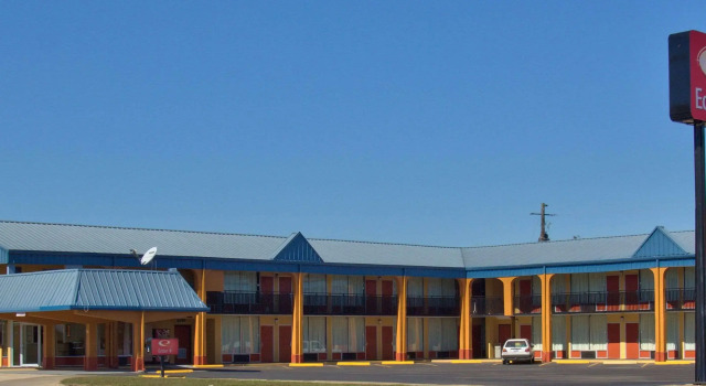 Econo Lodge Donalsonville, Rezerwuj Hotel Hotele w Donalsonville z basenem, Basen