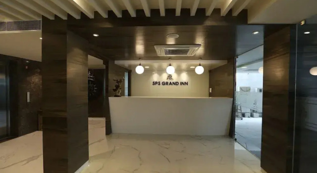 SPS Grand Inn, Забронировать Отель Отели Коимбатур 3 звезды, 3*