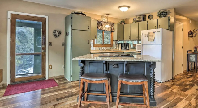 Cabin w/ Hot Tub: 3 Mi to Main St Breckenridge!, Book Hotel SPA-hoteller i Vail Ski, SPA