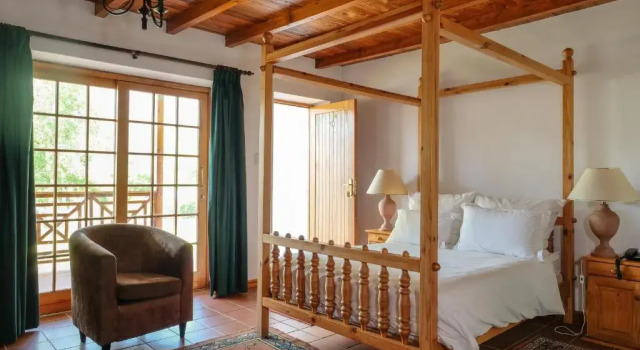 Четырёхместный номер Standard Houw Hoek Hotel