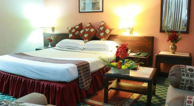 Hotel Mountain, Забронировать Отель Отели Катманду 3 звезды, рядом с Garden of Dreams, 3*