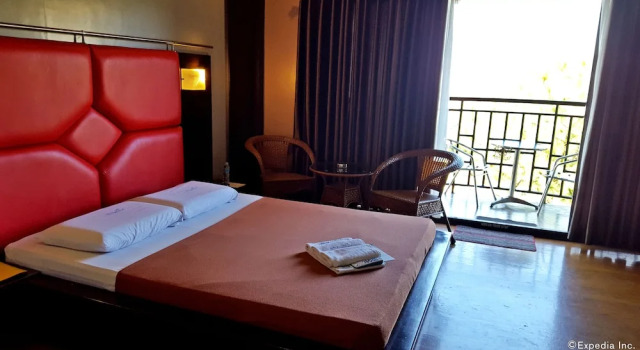 Номер Executive Hollywood Drive-In Hotel