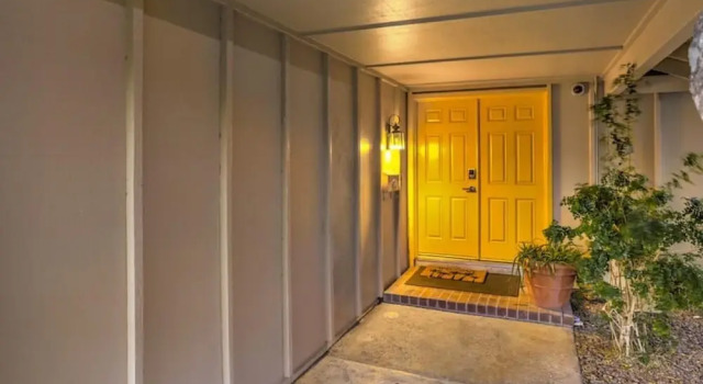 Desert Oasis Las Vegas - Pool 5 Bedrooms 9 Beds
