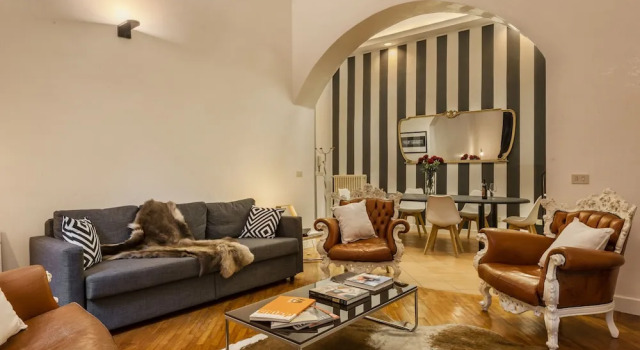 Апартаменты Luxury Large Loft by Dante House, Top Location