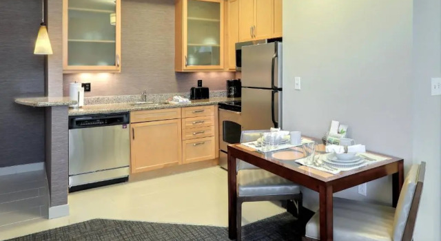 Люкс Residence Inn by Marriott Woodbridge Edison/Raritan Center