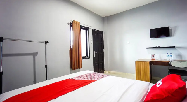 Hanna Residence by OYO Rooms, Prenota Hotel Manado 