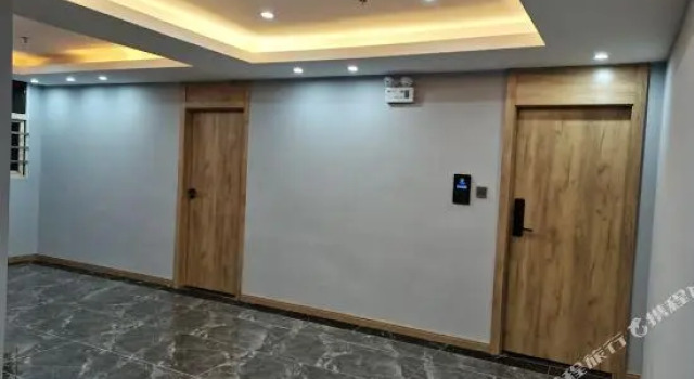 Tianyi Business Hotel, Varaa Hotelli Luzhou Sichuan
