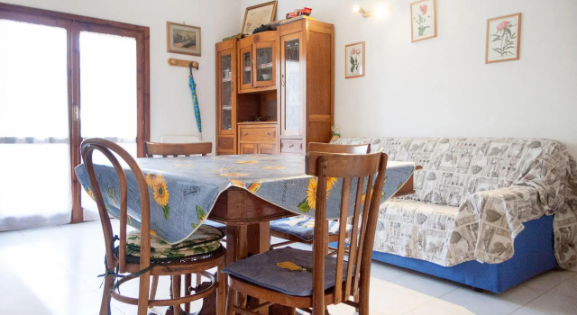 Trilocale Azzurro with small garden-TRILOCALE AZZURRO, Book Hotel Porto Azzurro Elba
