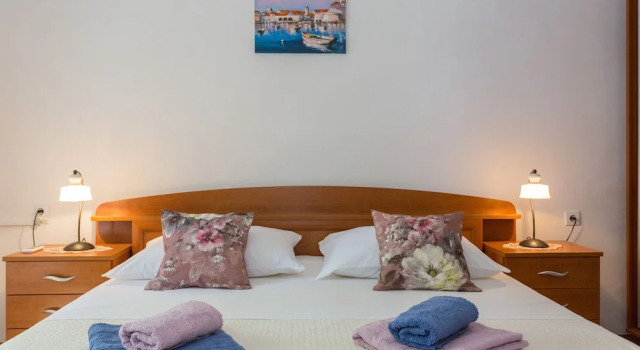 Апартаменты Sea View Apartments - Perovic