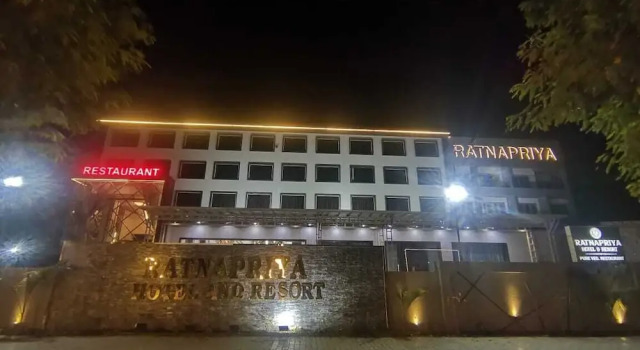 Ratnapriya hotel and resort