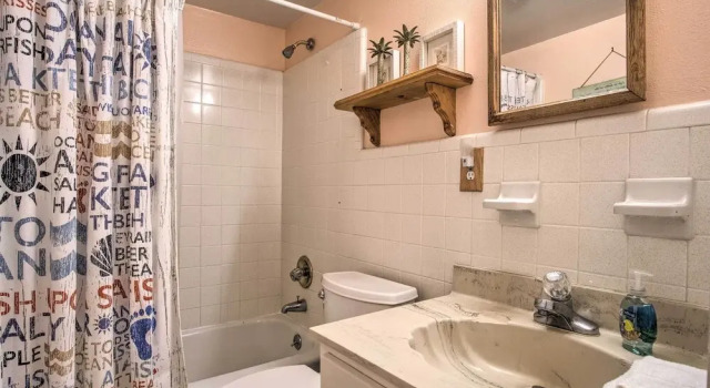 Апартаменты Sunny Cocoa Beach Condo w/ Balcony & Pool Access