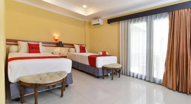 Двухместный номер Deluxe RedDoorz Plus near Mall Bali Galeria 2