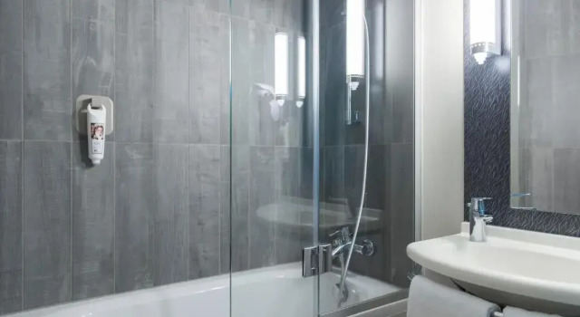 Номер Standard ibis Liège Centre Opéra