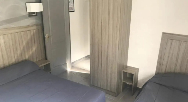 Номер Economy Hotel Les Palmiers En Camargue