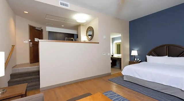 Люкс Homewood Suites by Hilton Grand Rapids Downtown