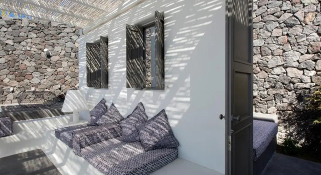Люкс Цокольный этаж Erosantorini Estate