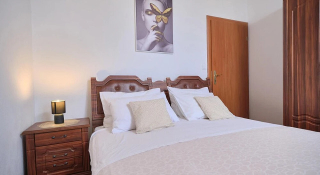 Nice Home in Podstrana With Outdoor Swimming Pool, Wifi and 2 Bedrooms, Rezerwuj Hotel Podstrana Split Region